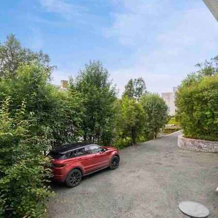 Central Apartment In Tromso With Parking Place 외부 사진