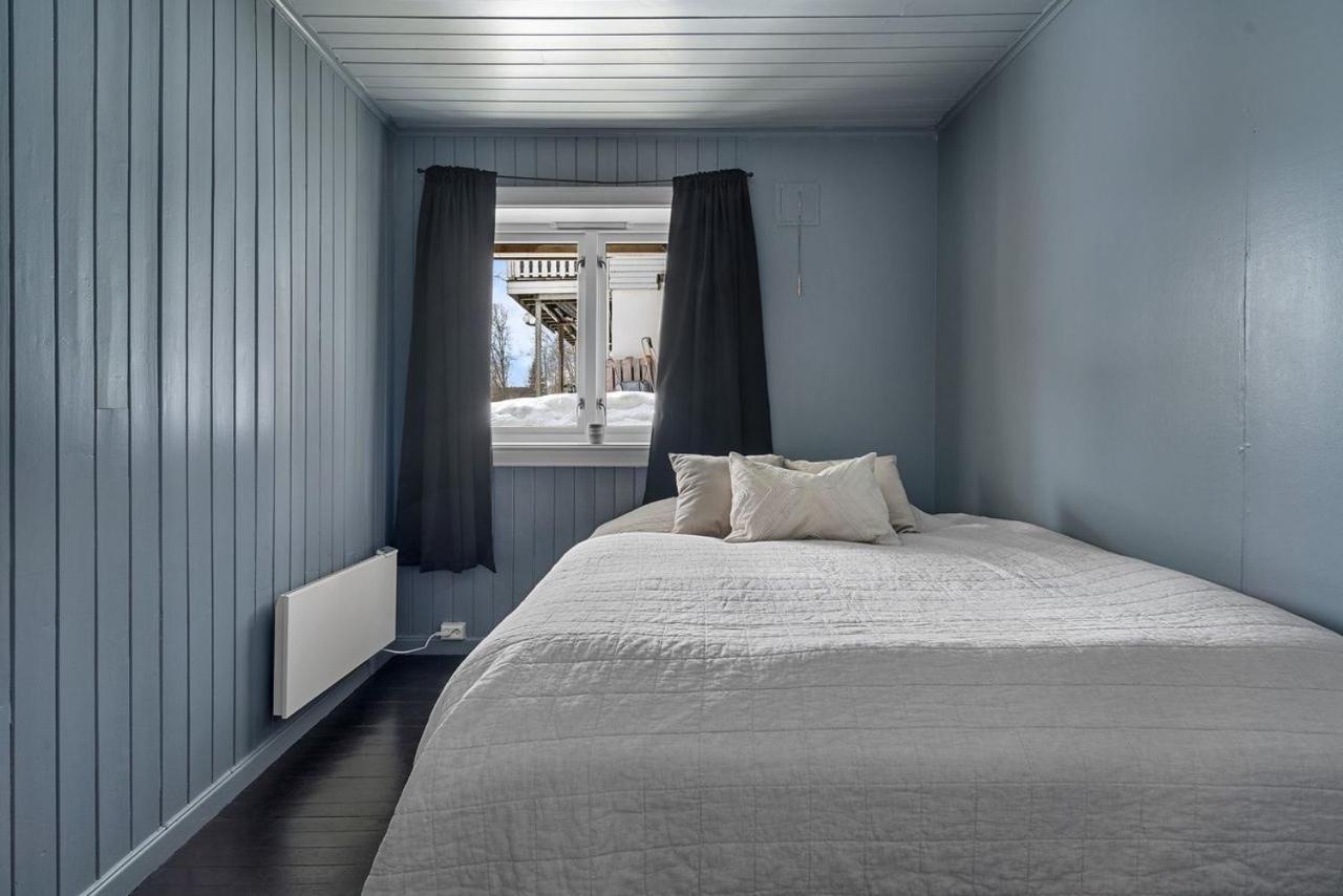 Central Apartment In Tromso With Parking Place 외부 사진